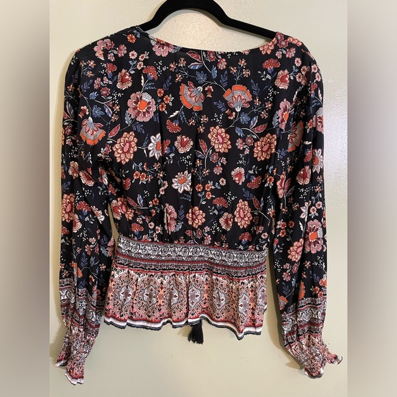 [Forever21] boho long sleeve peasant balloon sleeve floral top in small - Picture 2 of 5
